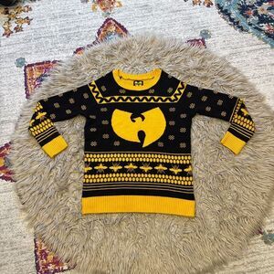 Wutang Clan Sweater size Medium